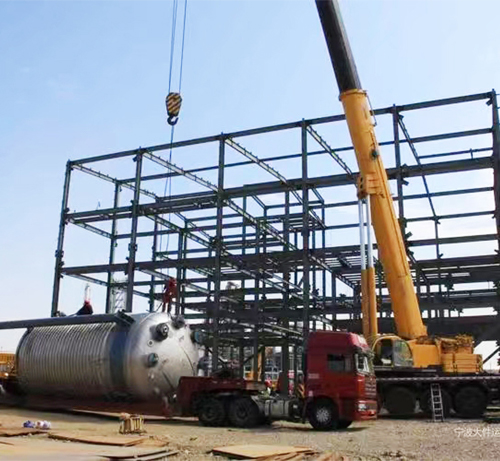 ���̰���