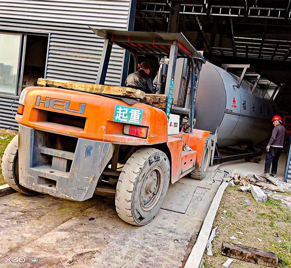 ���̰���